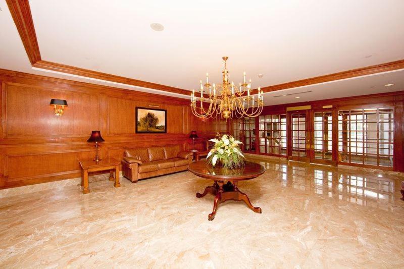 Corporate Stays 50 Laurier Splendid Apartments 渥太華 外观 照片